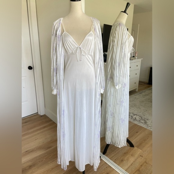 Vintage 70s Floral Peignoir Negligee Nightgown Robe Set Lingerie Milkmaid Satin - Picture 12 of 12
